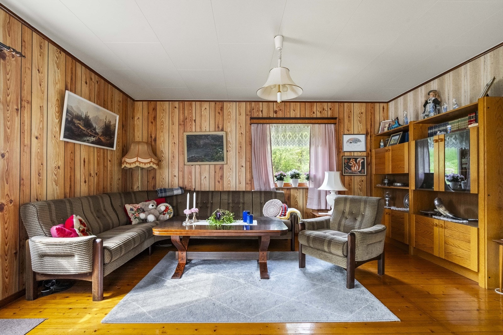 Stor stove med mykje plass Galleribilde