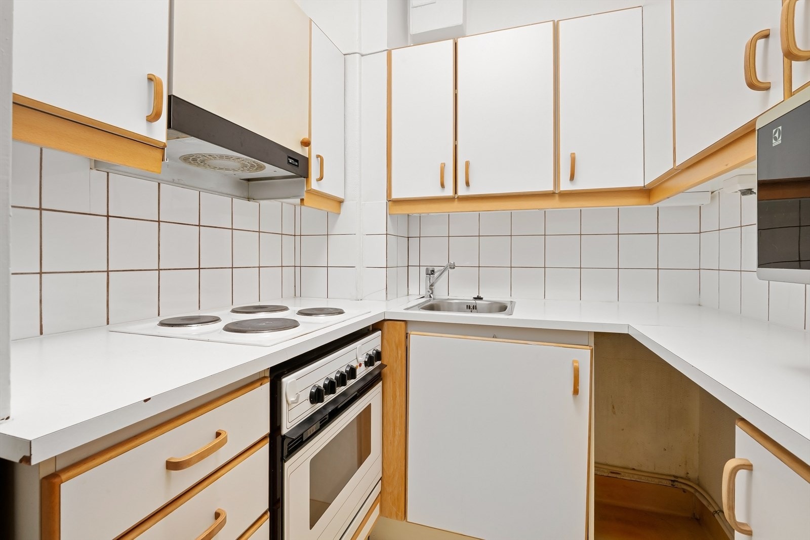 Kjøkken av eldre årstall med moderniseringsbehov. Galleribilde