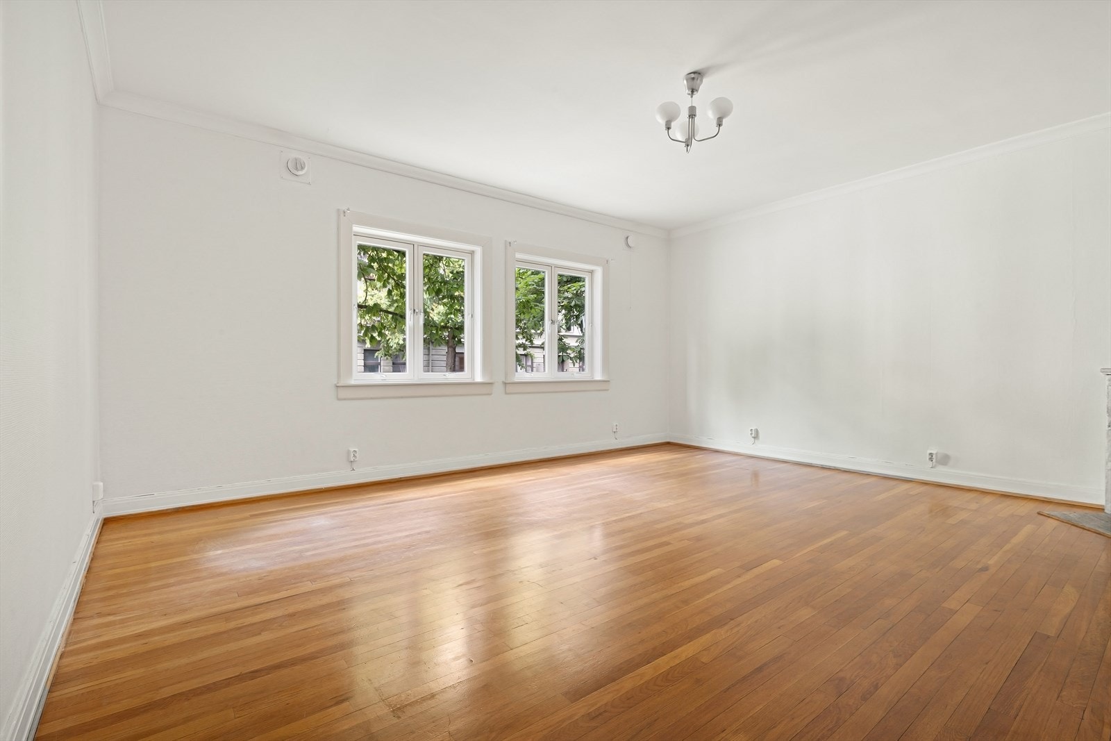 En sjarmerende 1-roms leilighet med moderniseringsbehov og flott beliggenhet på Frogner. Galleribilde