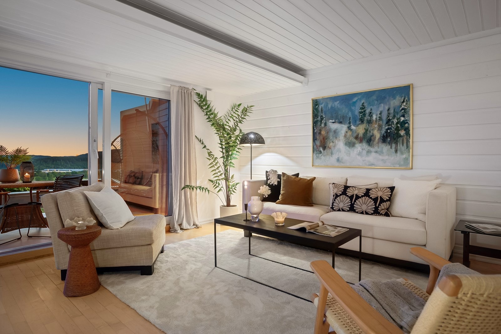 Leiligheten er innholdsrik og har en praktisk planløsning. Galleribilde