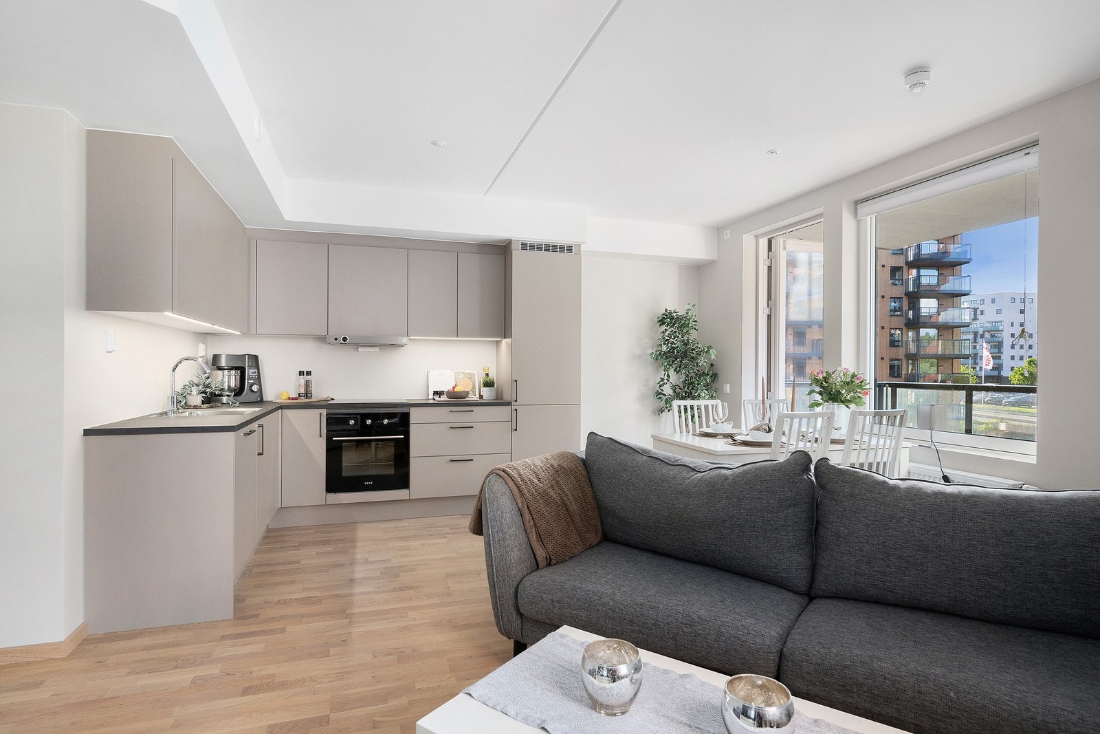 Leiligheten holder en gjennomgående god standard fra 2024. Galleribilde