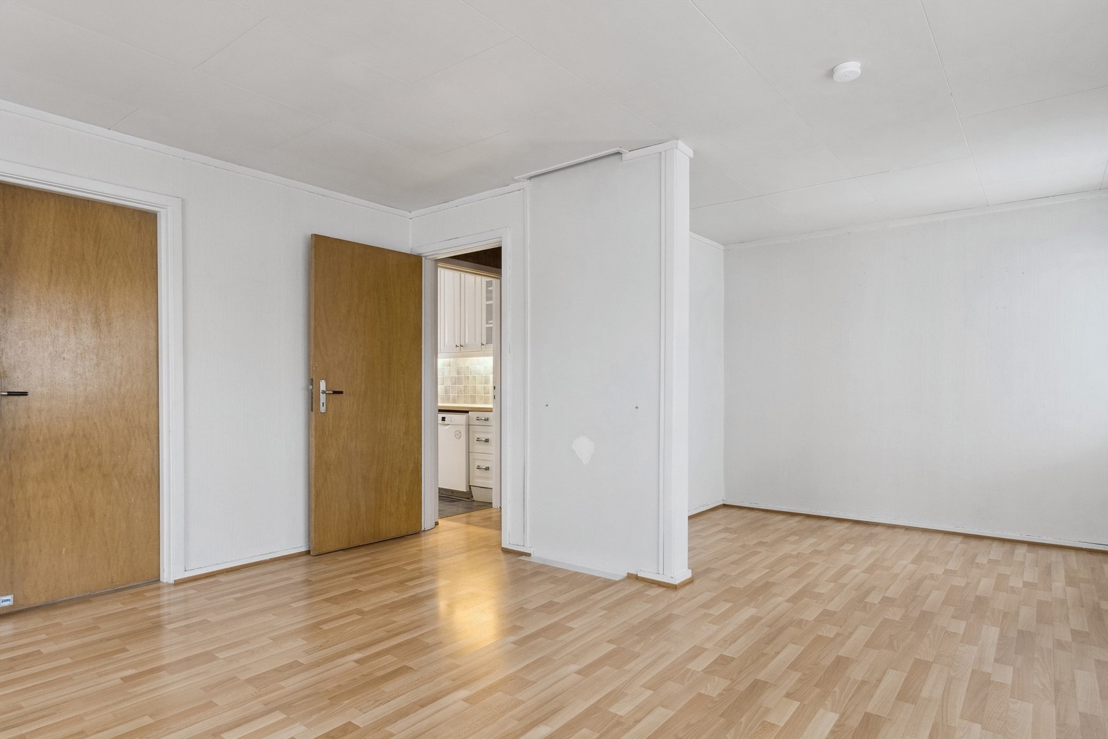 Stue med plass til spisestue eller evt et tredje soverom Galleribilde