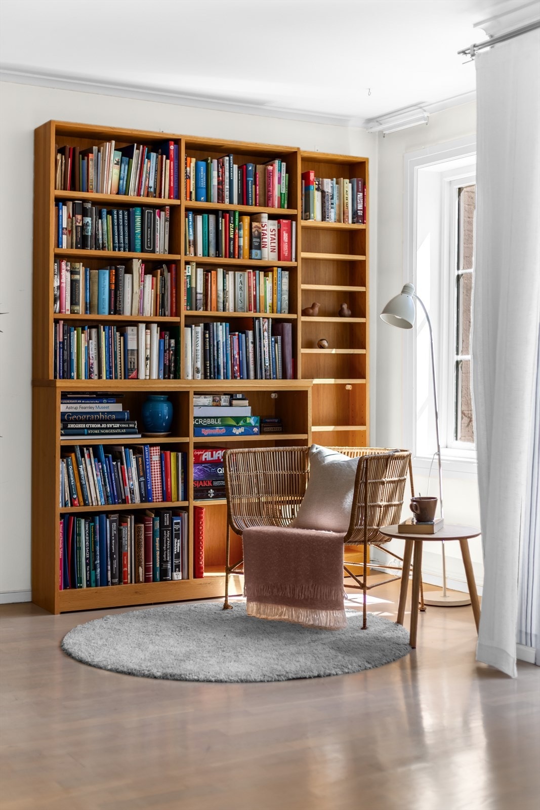 Karnappet i hjørnet brukes i dag som en lys og hyggelig lesekrok. Galleribilde