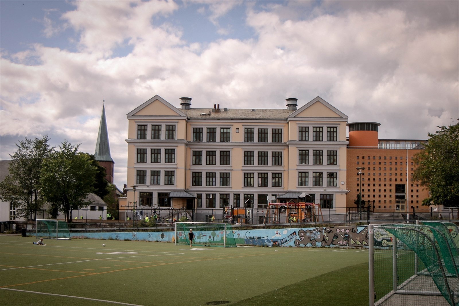 Kort vei opp til Kampen skole. Galleribilde