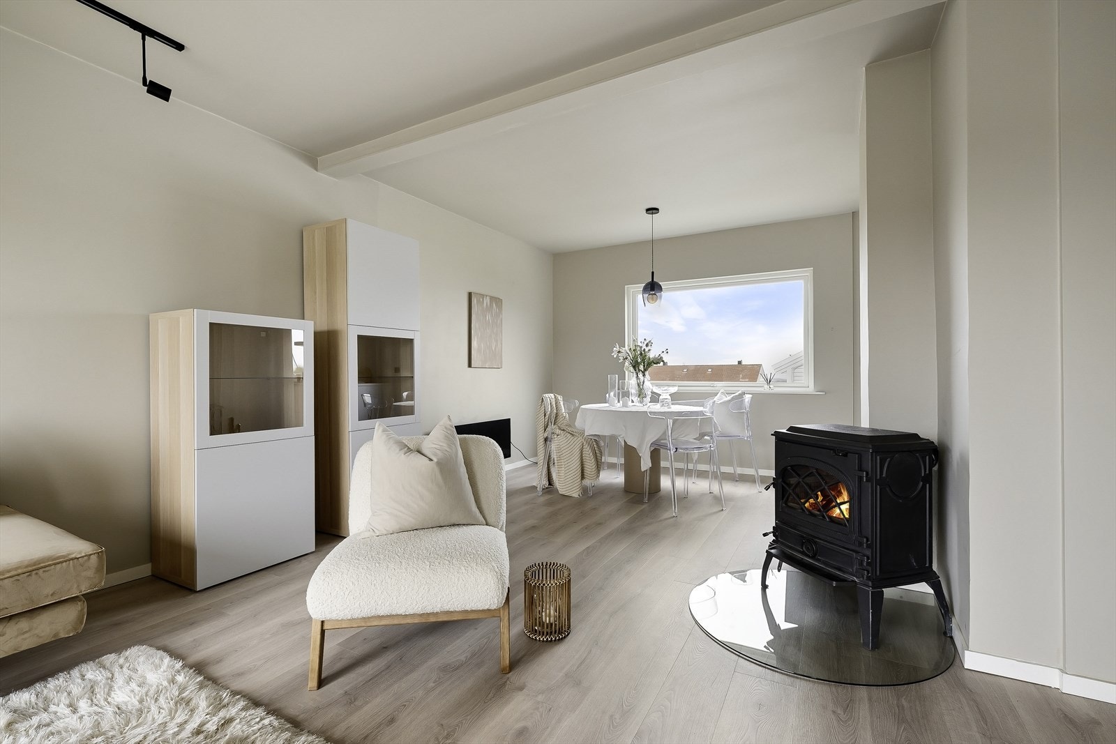 - Peisovn som varmer godt på kalde vinterkvelder - Galleribilde