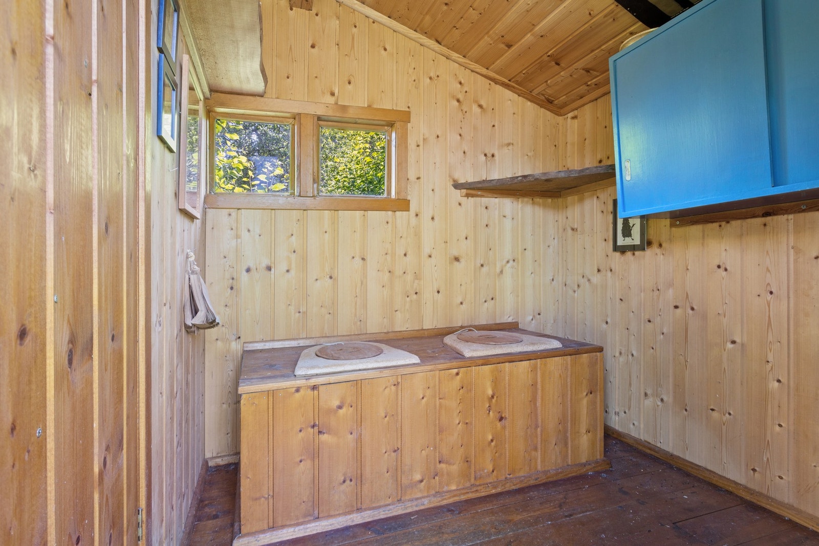 Utedoen. Galleribilde