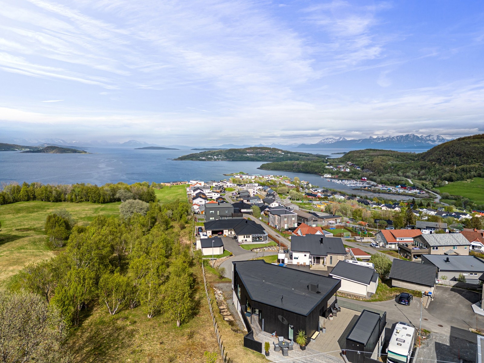 Attraktiv beliggenhet i skoggrensa på Mustapartajordet Galleribilde