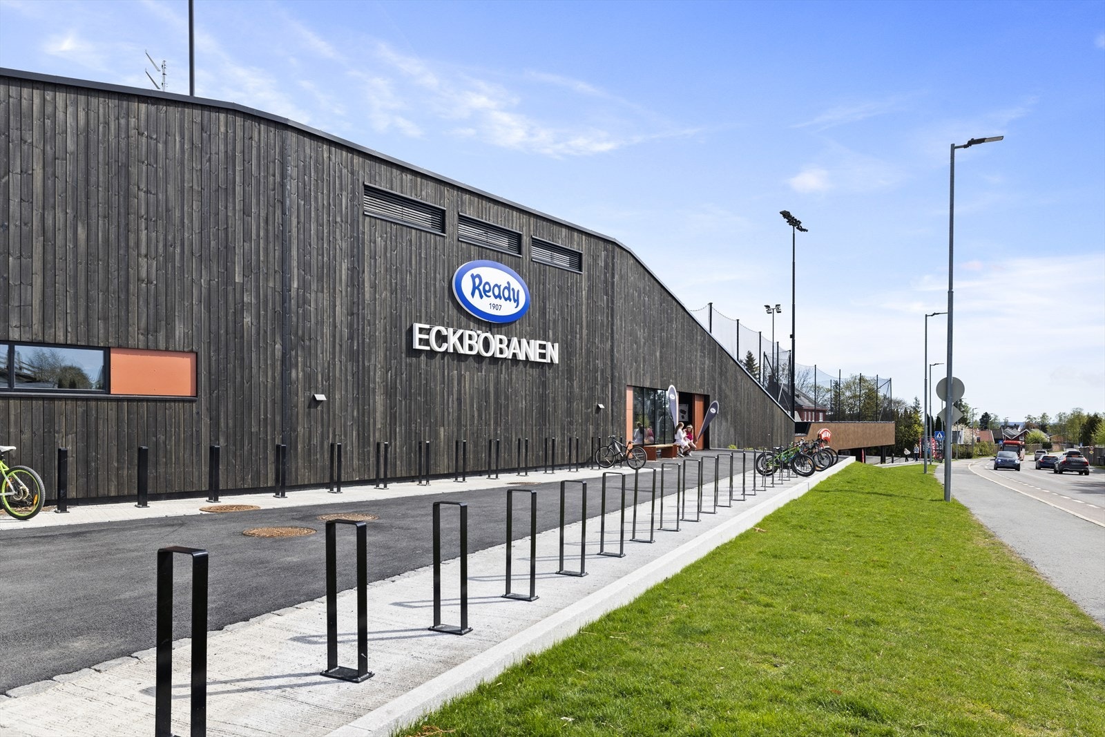 Her er det fotballbaner på sommeren, og kunstisbaner på vinteren Galleribilde