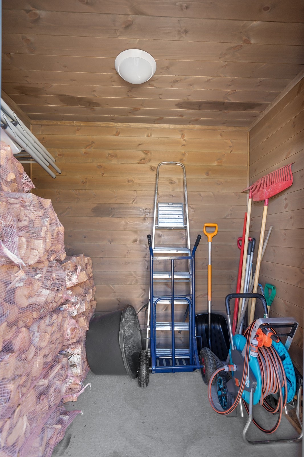 Utebod v/ inngangspartiet Galleribilde