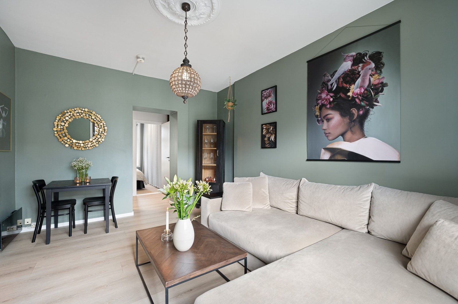 Effektiv planløsning på 48 kvm - moderne, lys og innbydende med gjennomtenkte løsninger. Galleribilde