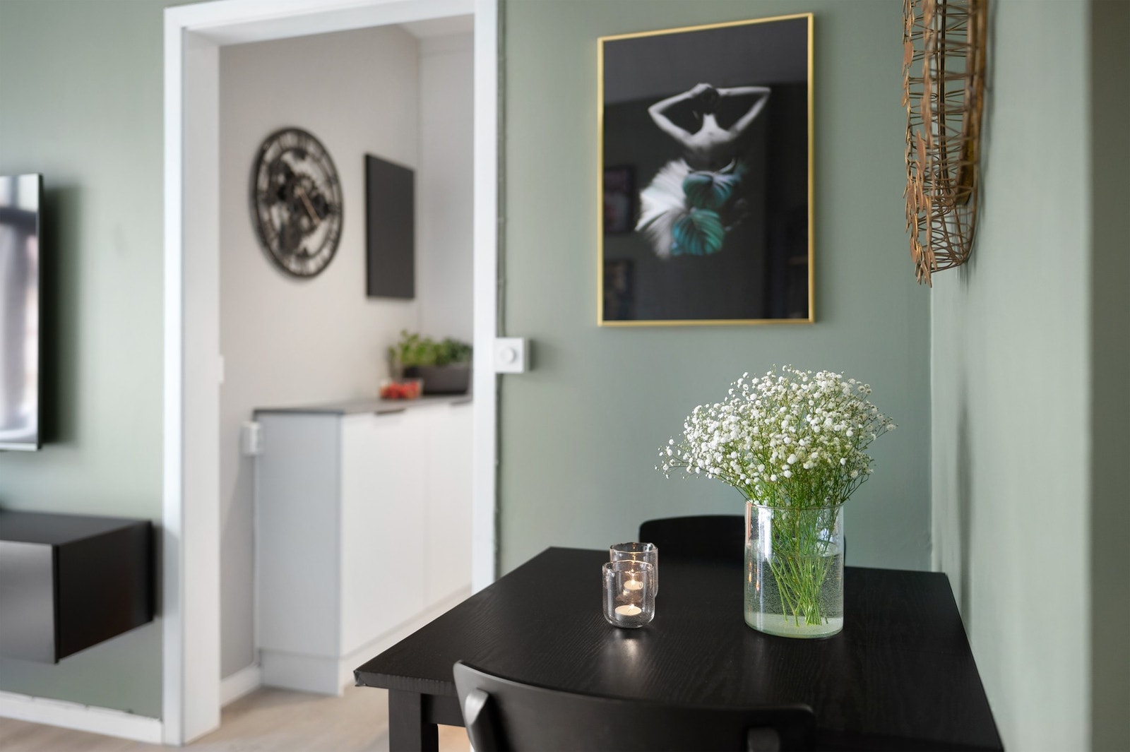 Gjennomført stil i hele leiligheten. Galleribilde