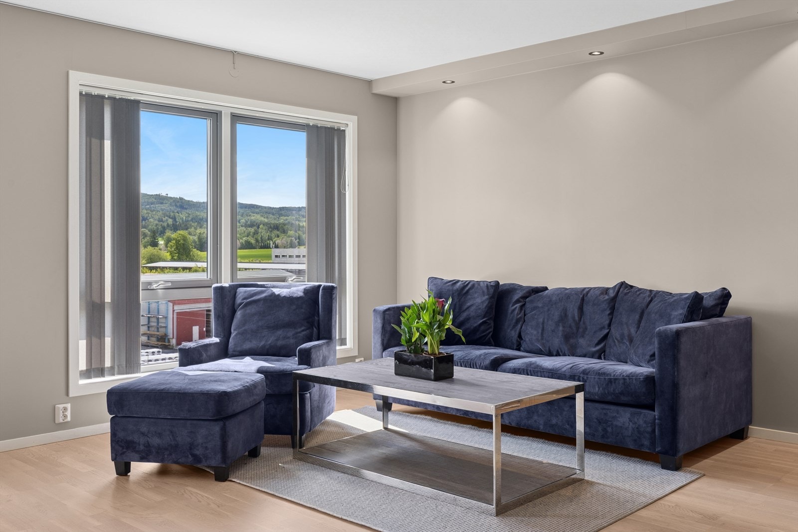 Utgang fra stue til veranda. Galleribilde