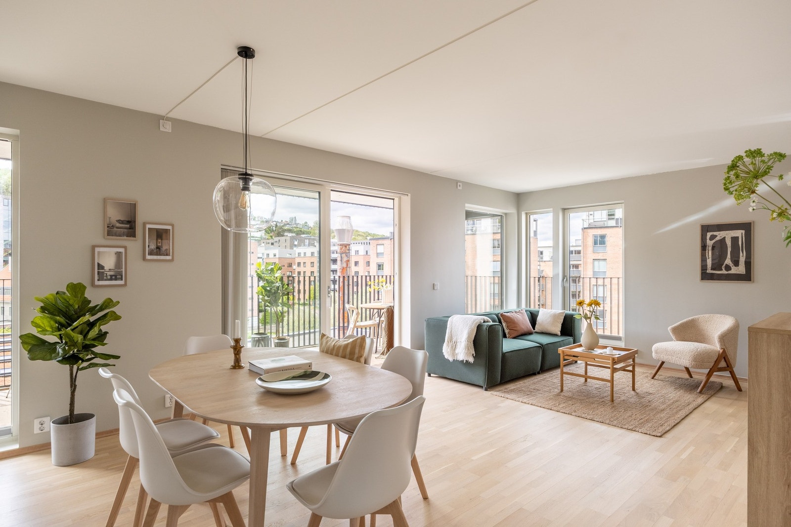 Turbinveien 42 presenteres av EIE eiendomsmegling ved Alexander Birkeland. Galleribilde