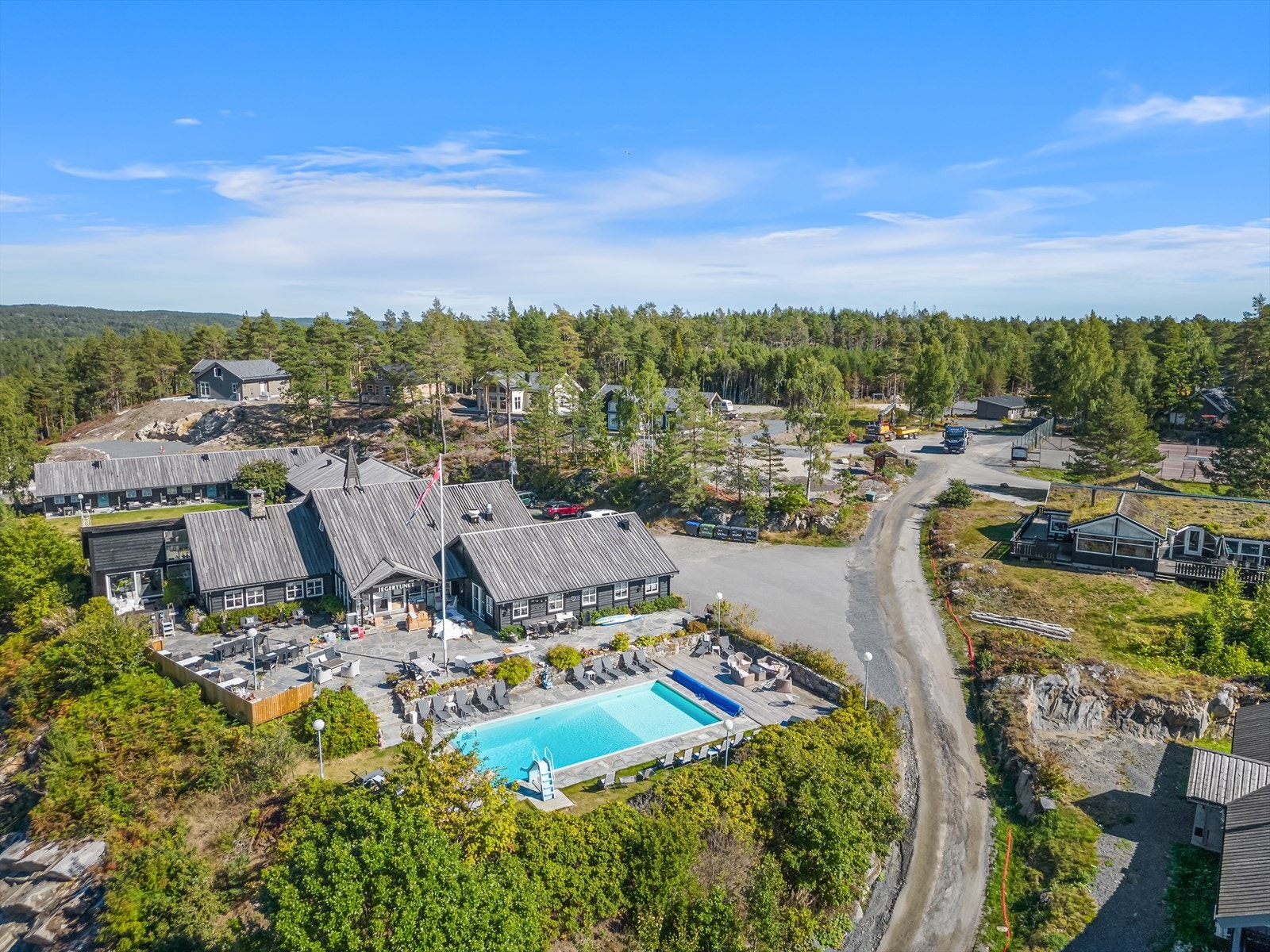 Jegertunet feriesenter med badebasseng Galleribilde