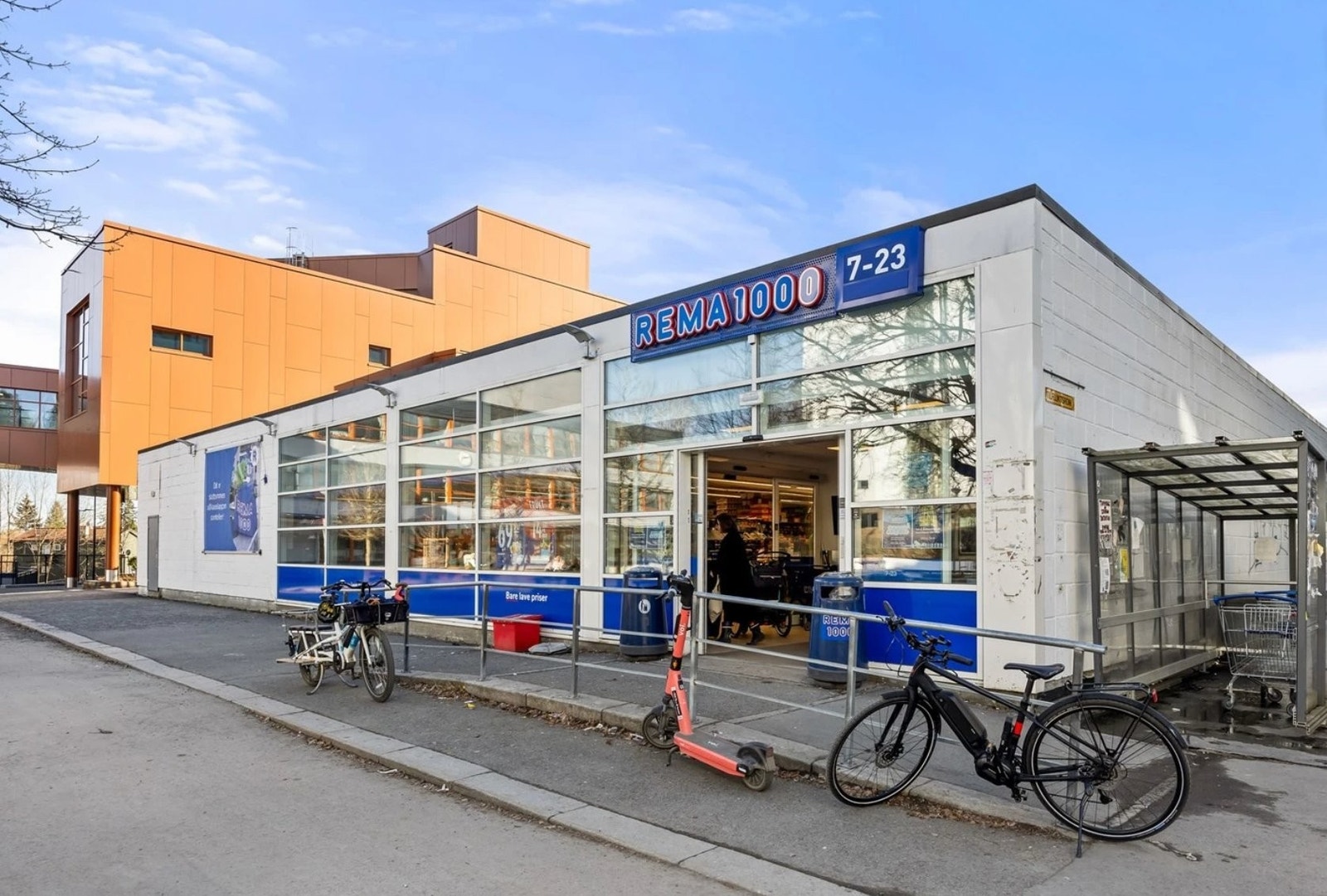 Rema 1000 under 100 meter fra leiligheten! Galleribilde