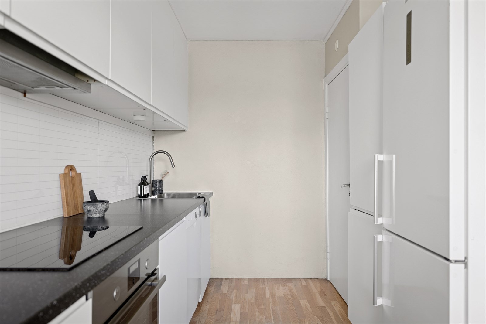 Alt av hvitevarer medfølger. Galleribilde