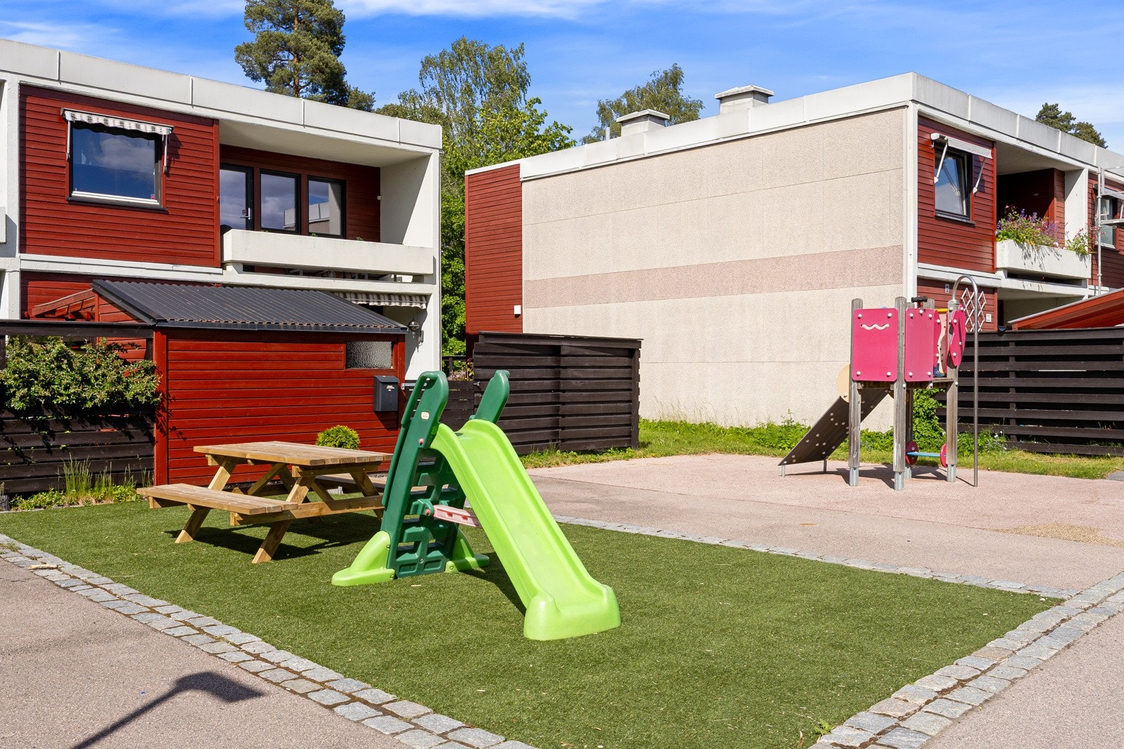 Fine lekeplasser og trygge omgivelser Galleribilde