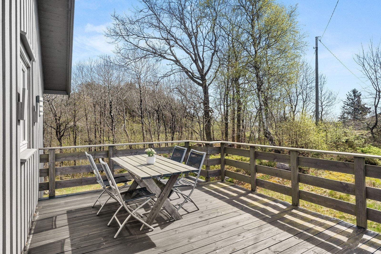 Store terrasseflater med svært gode solforhold. Galleribilde