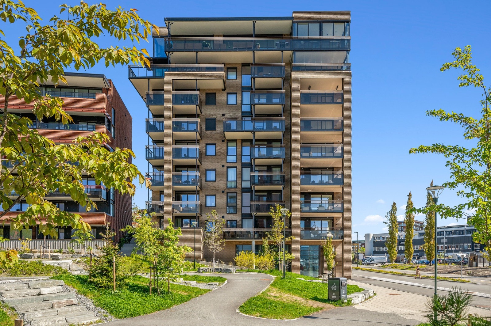 Nydelig opparbeidede utomhusarealer. Galleribilde