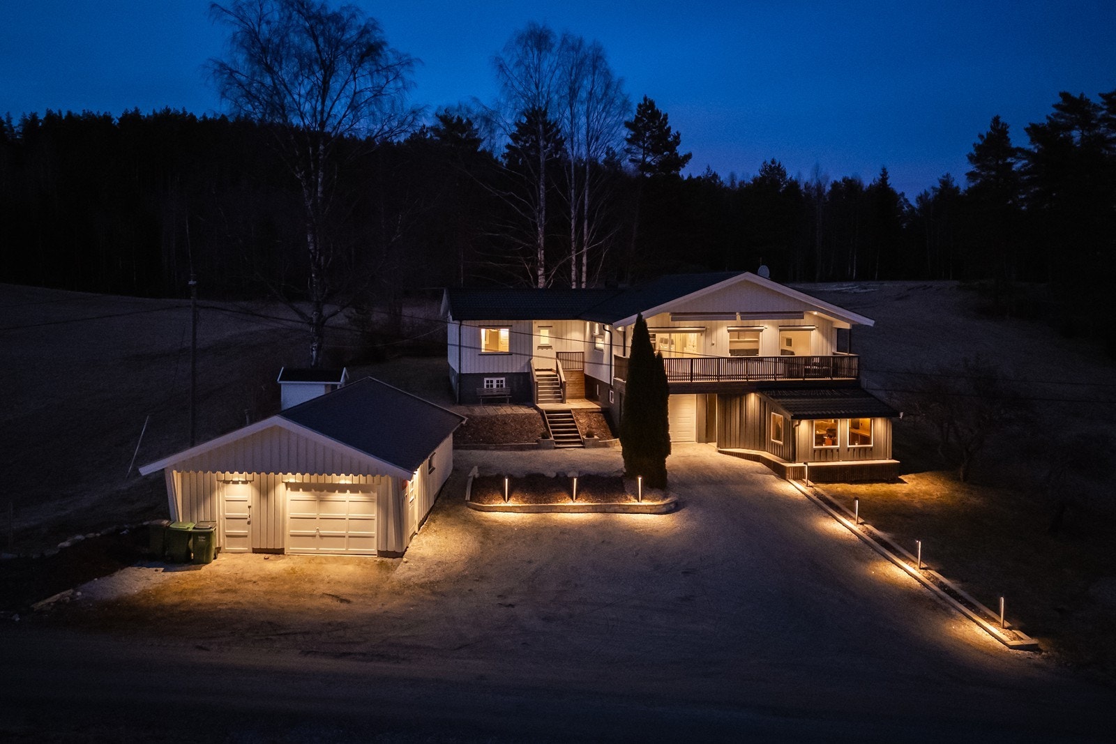 Innholdsrik og flott eiendom Galleribilde