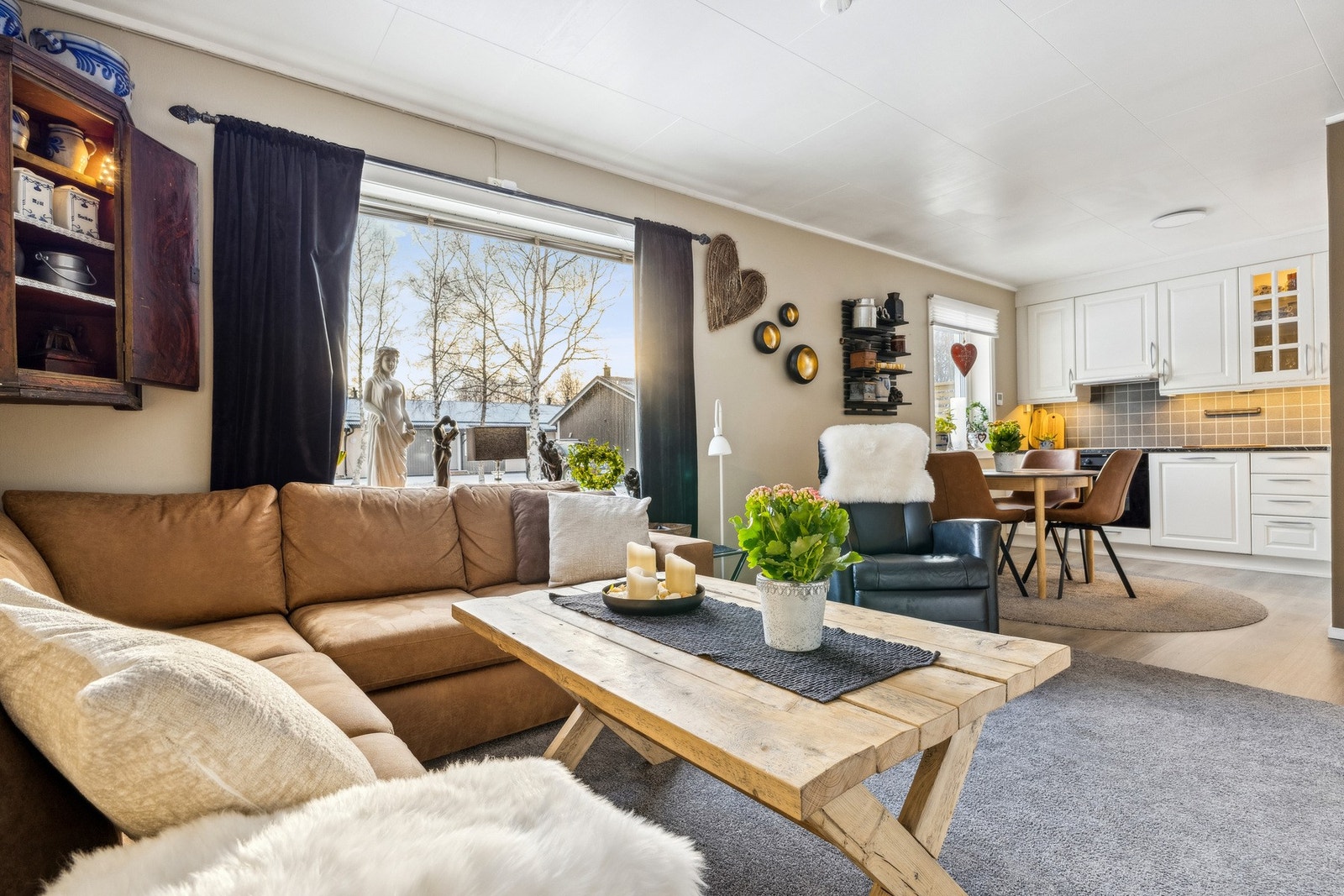 Leiligheten fremstår som både pen og velholdt! Galleribilde