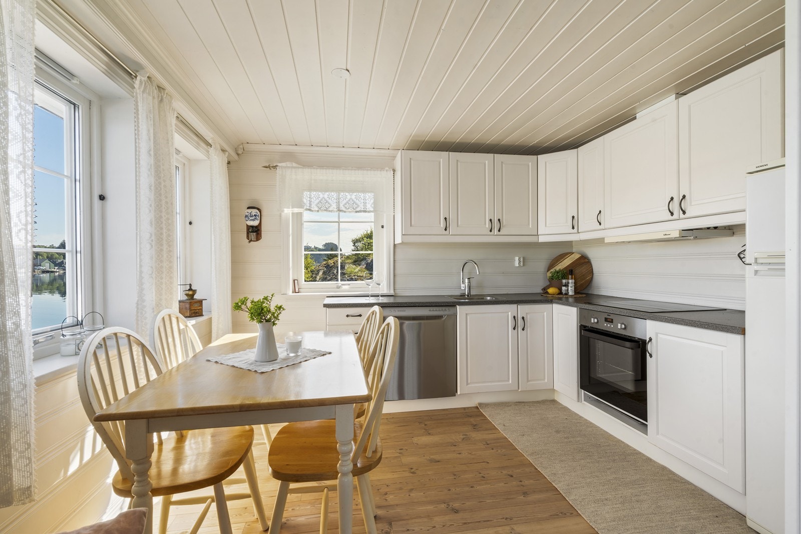 Kjøkken i åpen løsning Galleribilde