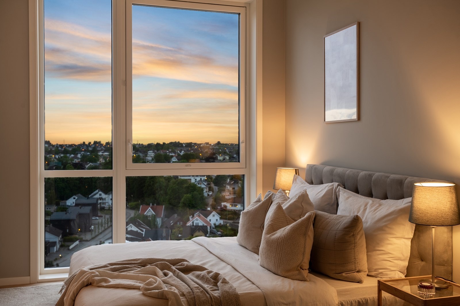 Kveldsstemning soverom. Galleribilde