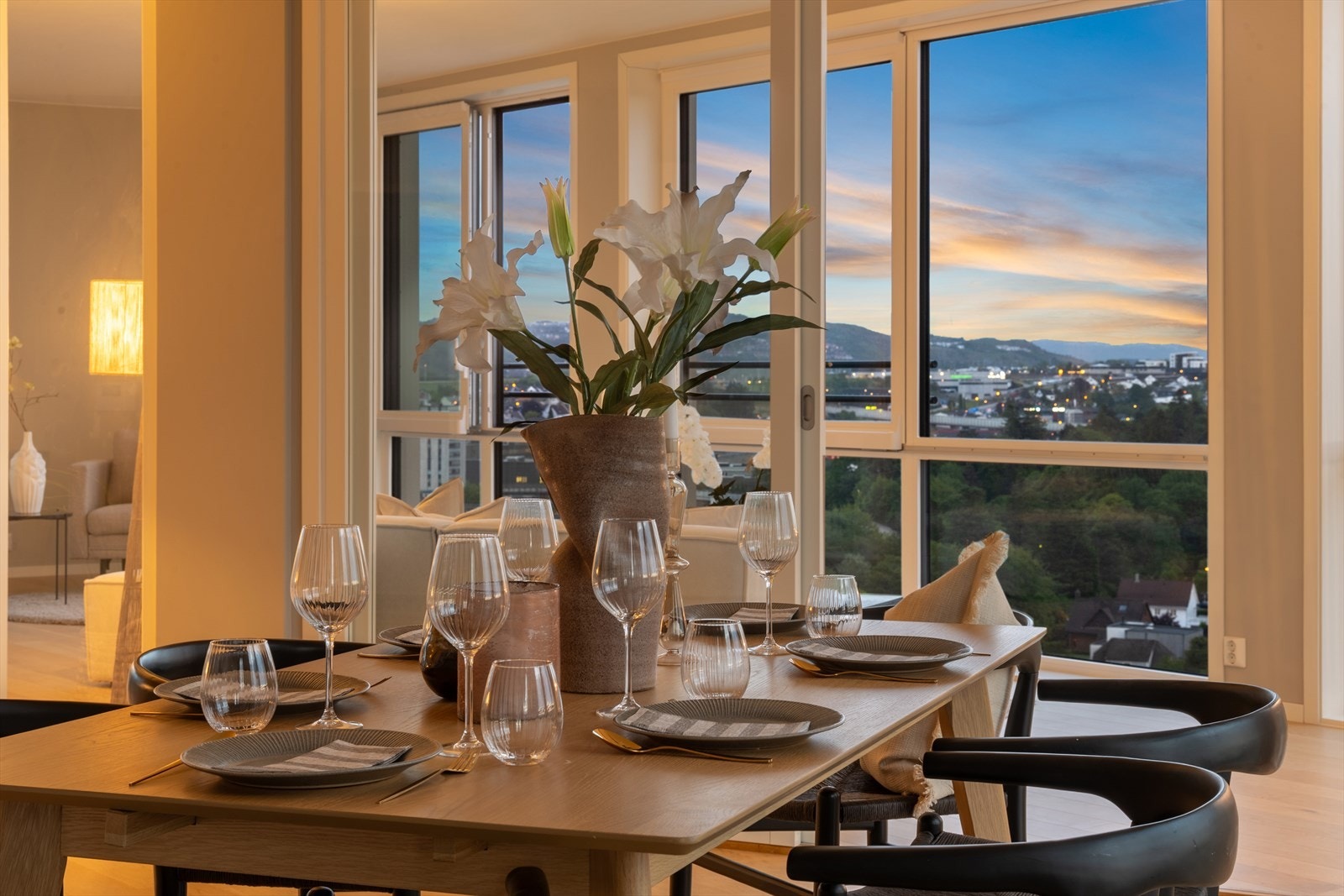 Kveldsstemning. Galleribilde