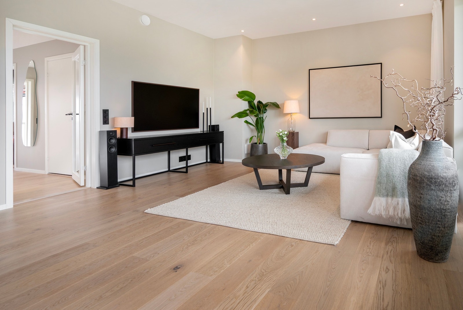 En smakfull og delikat leilighet som du kan flytte rett inn i - perfekt for den som har øye for det lille ekstra. Galleribilde