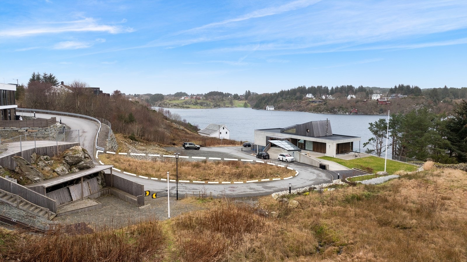Velkommen til Skippervegen - presentert av Olav Lauvås i Meglerhuset Rele (tomtegrense omtrentlig inntegnet - avvik kan forekomme) Galleribilde