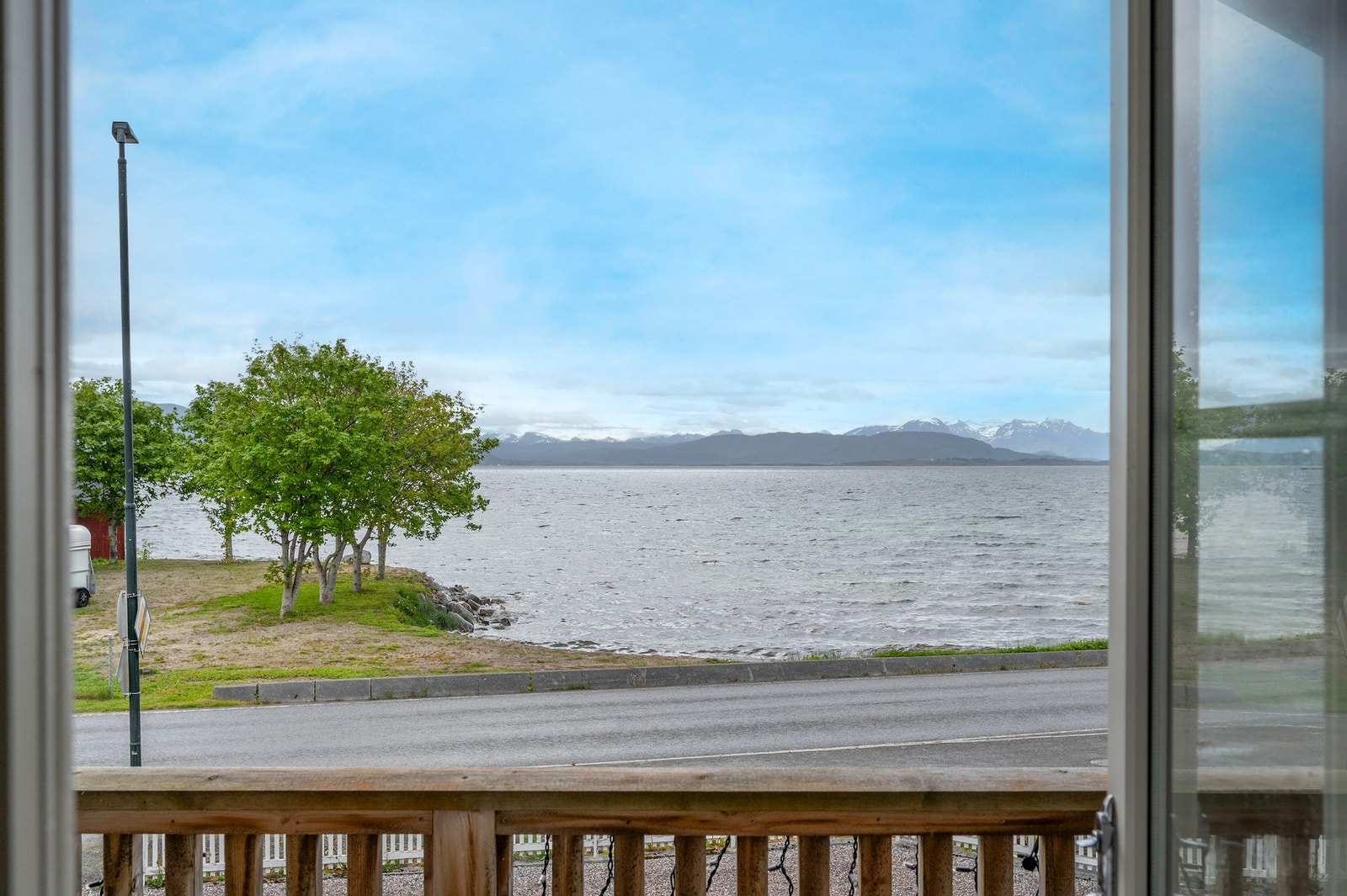 Adkomst ut til balkong fra loftstuen. Galleribilde