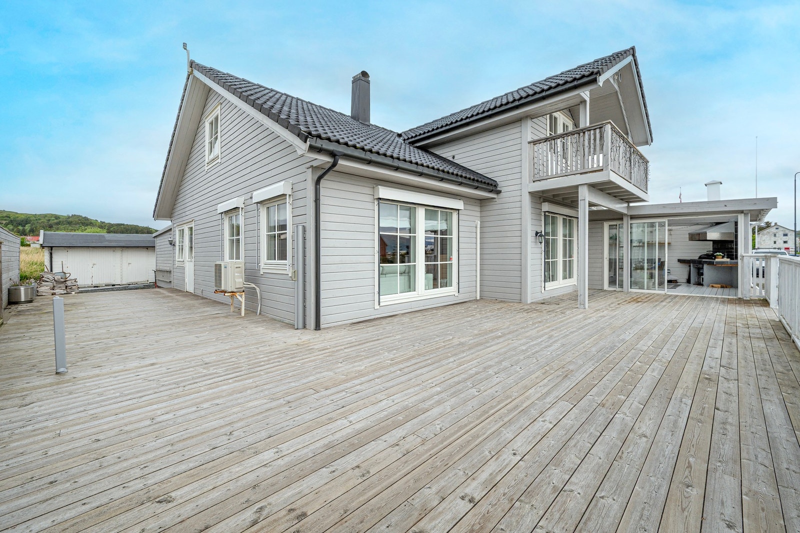 En velholdt enebolig oppført i 2006. Galleribilde