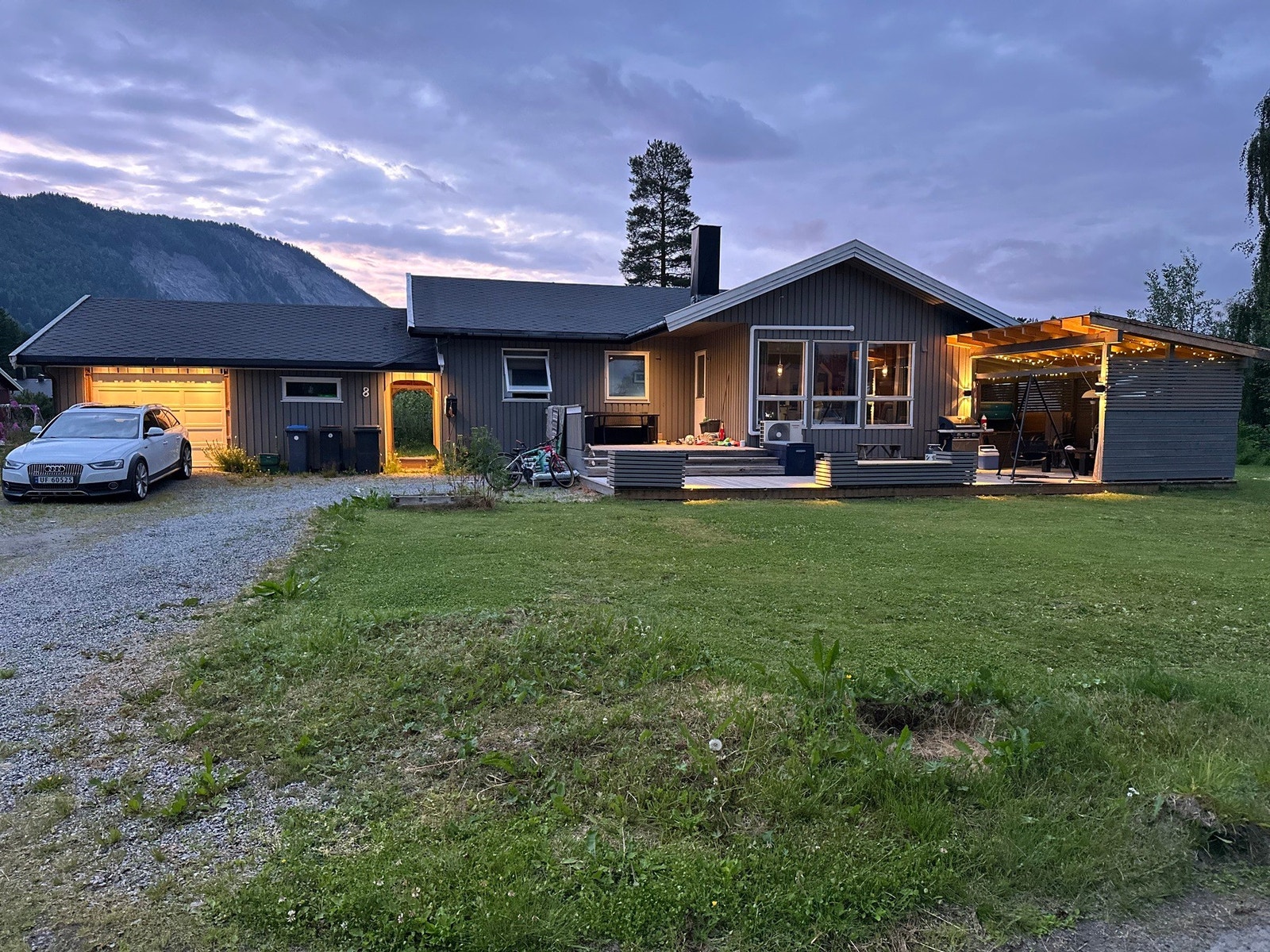 Velkommen til Bregneveien 8 - presentert av Eiendomsmegler1 Nord-Norge. Foto: EFKT Galleribilde