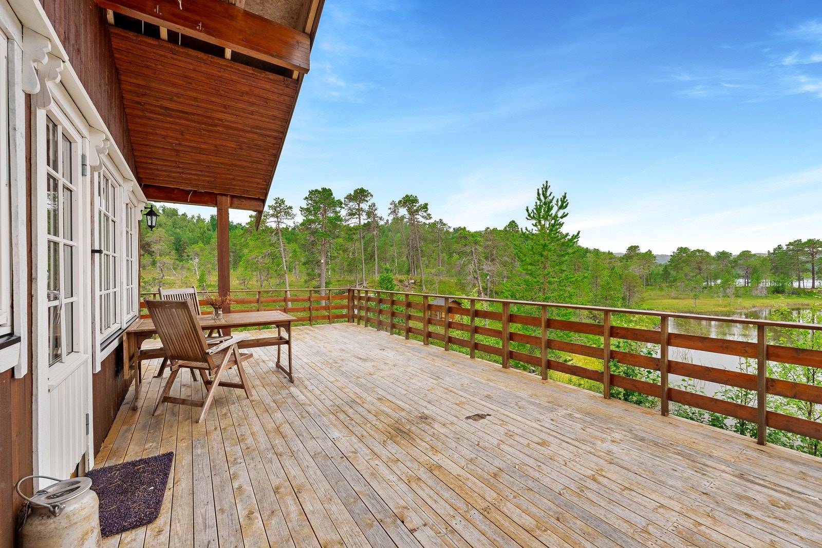 På en stor sørvendt balkong på hele 51 kvm kan du nyte flotte, lange sommerdager Galleribilde