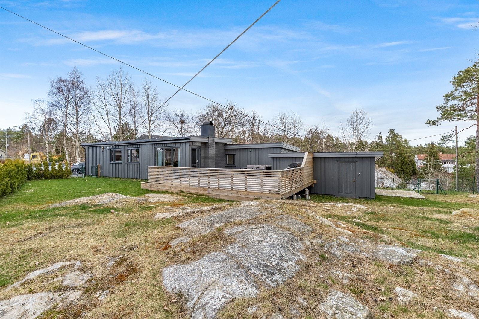 Betydelig påkostet enebolig med god standard beliggende på en solrik og fin tomt Galleribilde