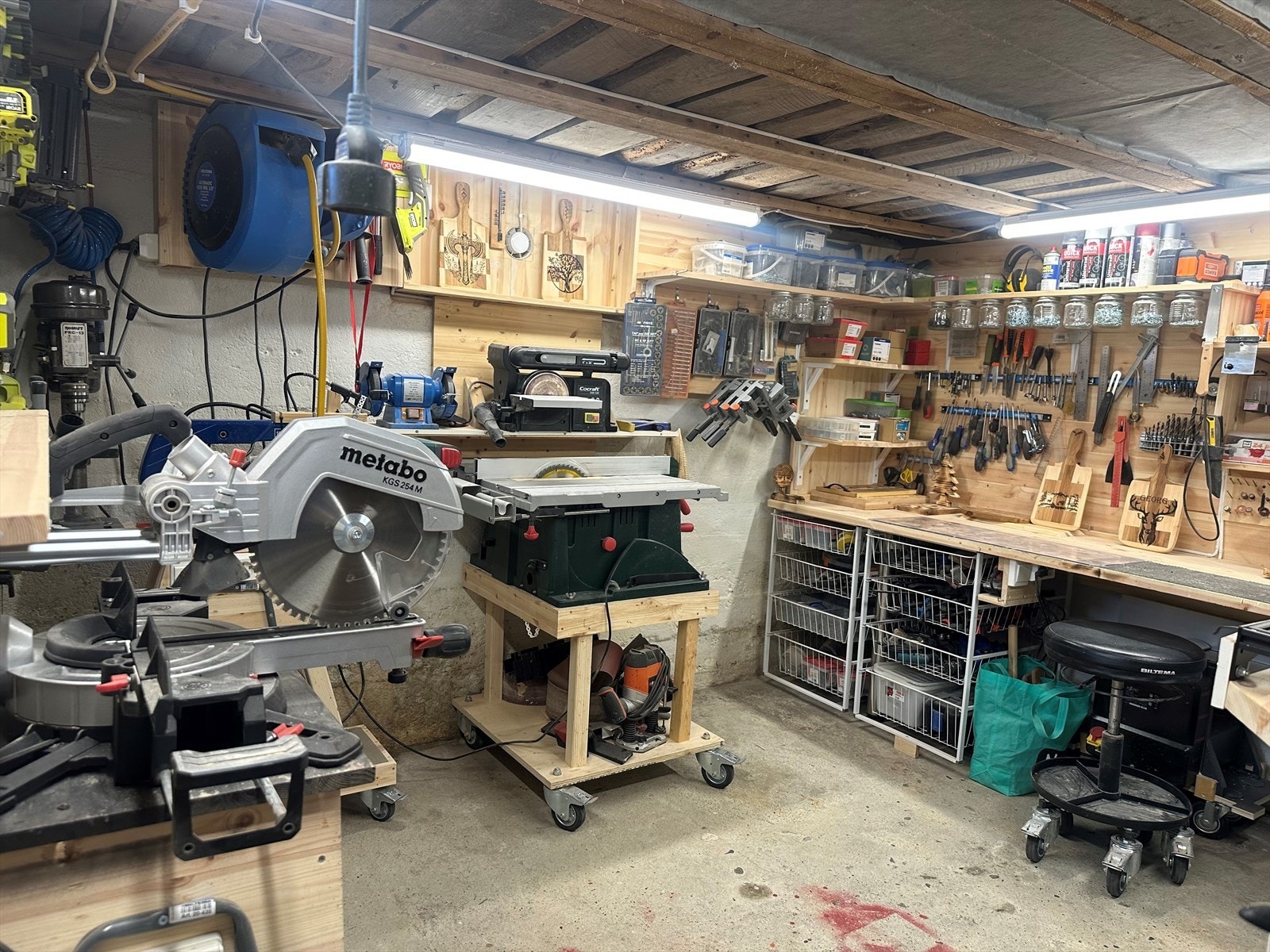 Snekkerverksted i kjeller Galleribilde