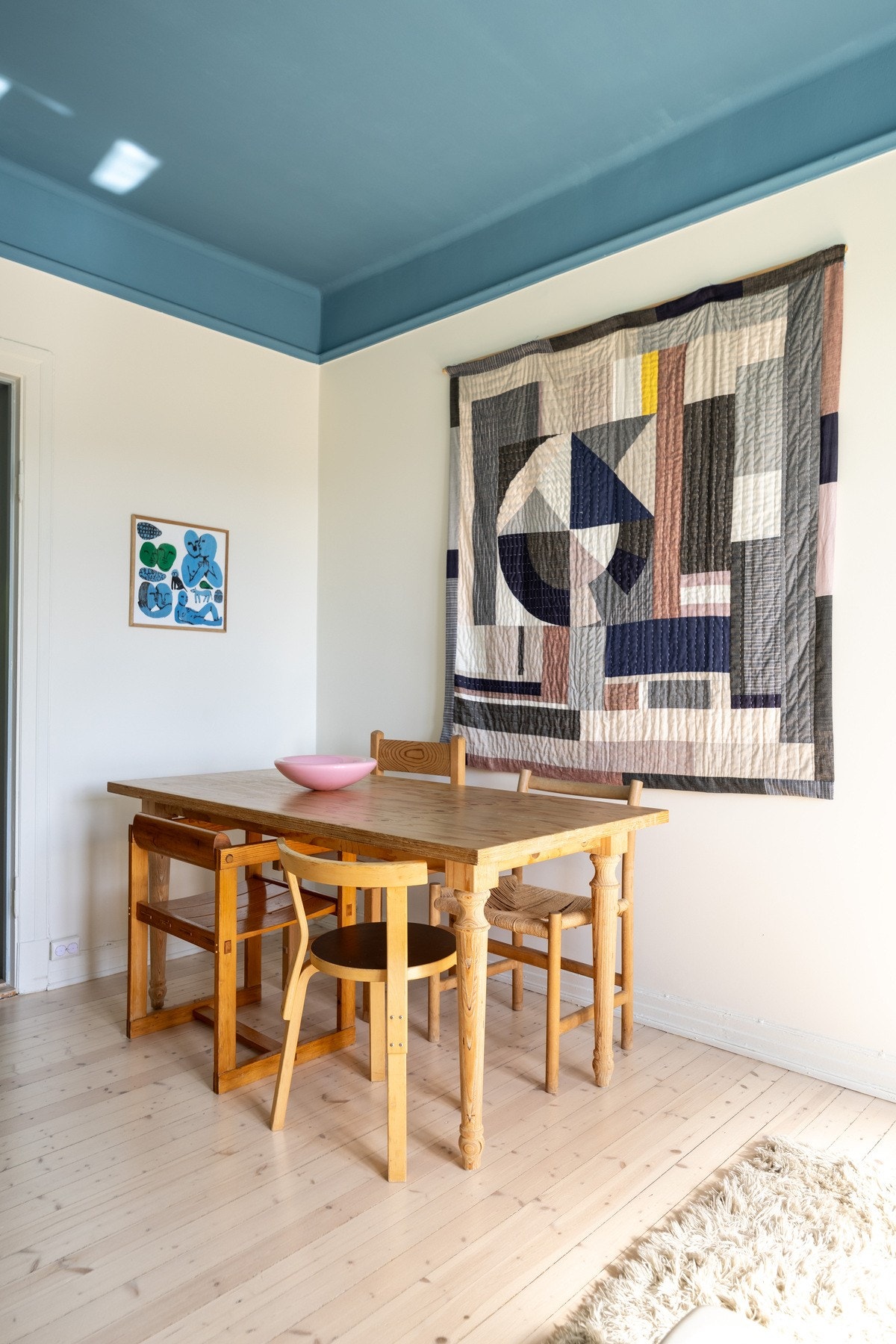 Leiligheten disponerer tre gode boder for ekstra oppbevaringsplass. Galleribilde