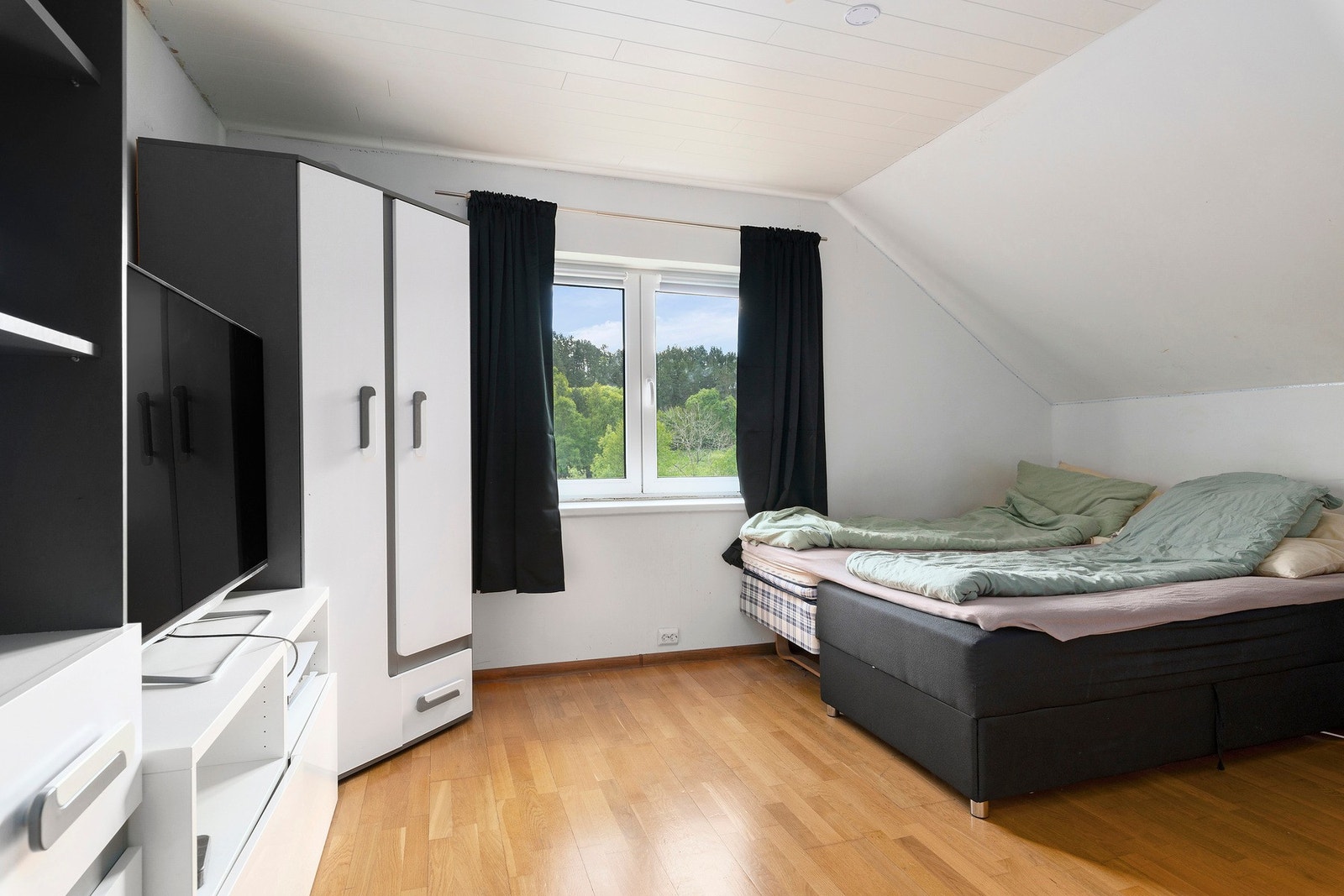 Soverom nummer fem. Galleribilde