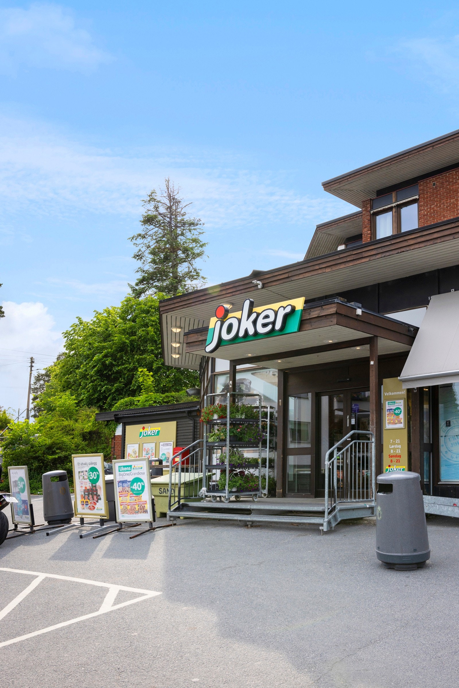 Kun 2 minutters gange til Søndagsåpen nærbutikk Galleribilde