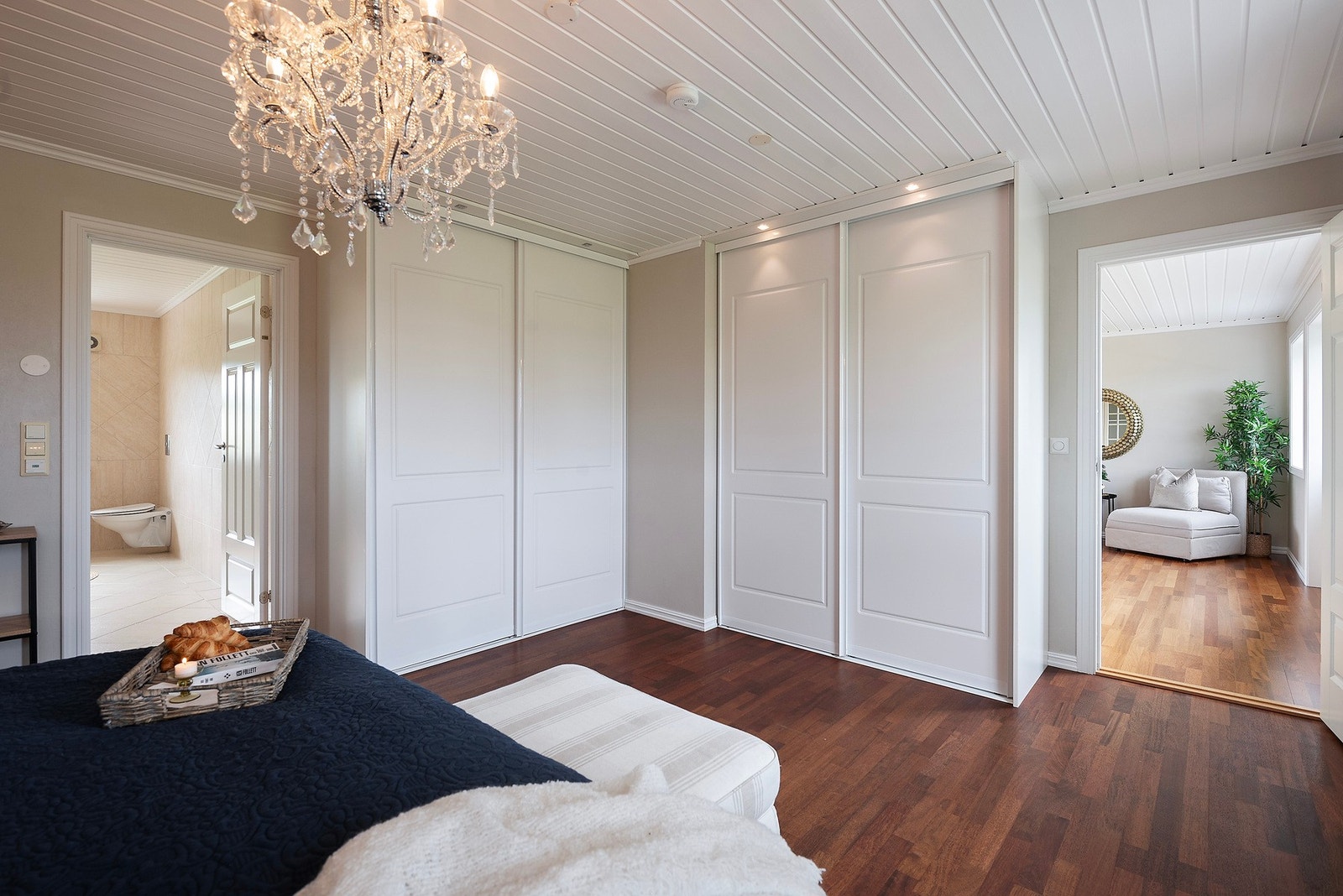 Soverom nr 4 har en suiteløsning med eget bad. Galleribilde