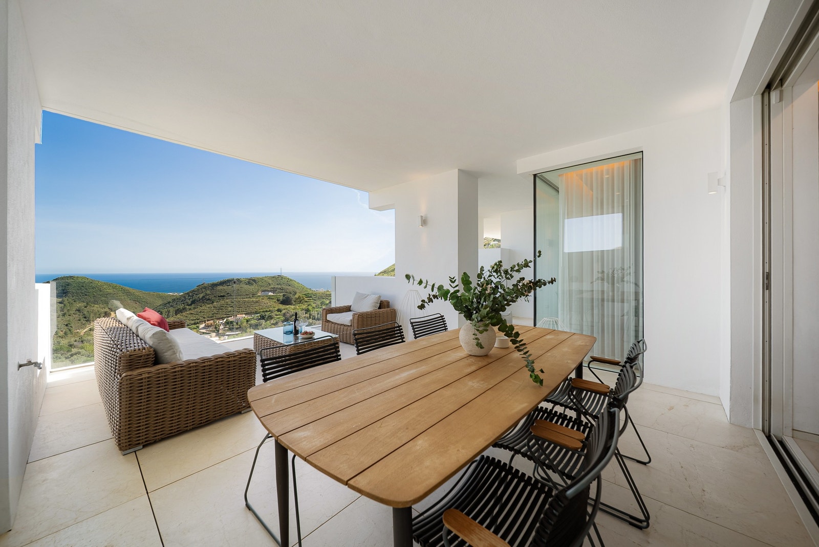 Plass til både lounge og spisegruppe Galleribilde