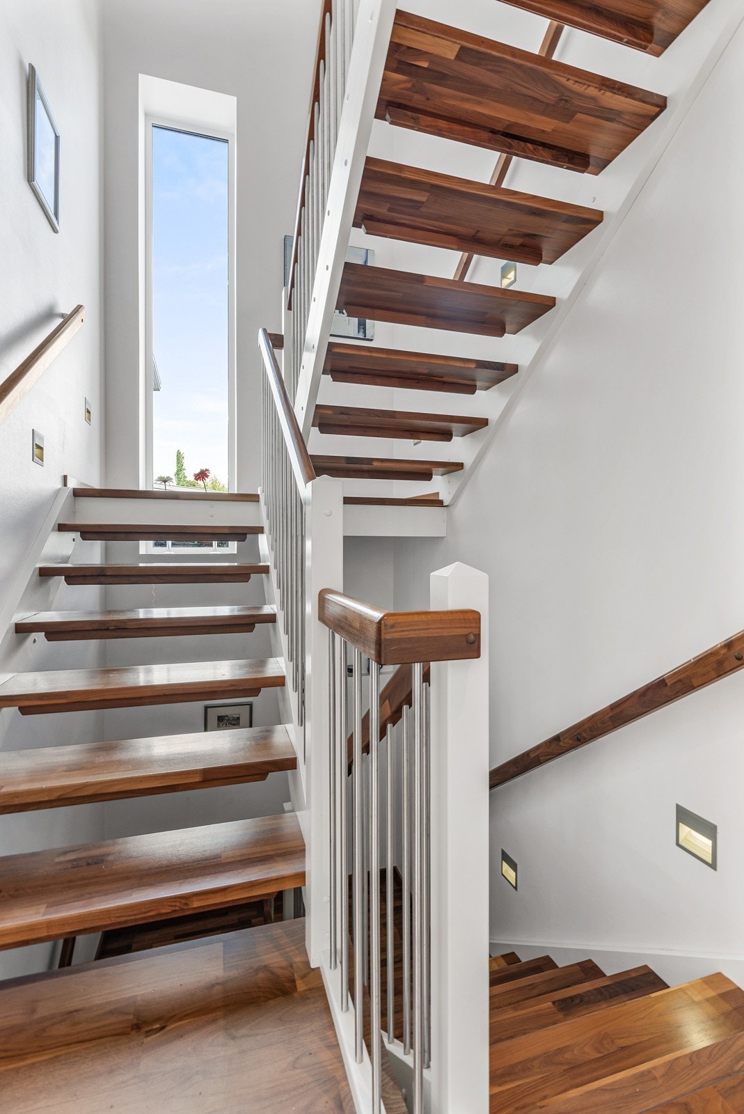 Trapperommet tar deg videre opp til boligens andre etasje. Galleribilde