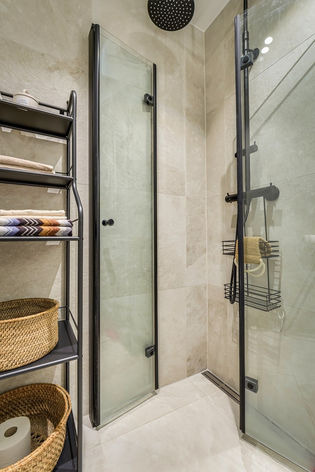 Varmtvann er inkludert i felleskostnadene. Galleribilde