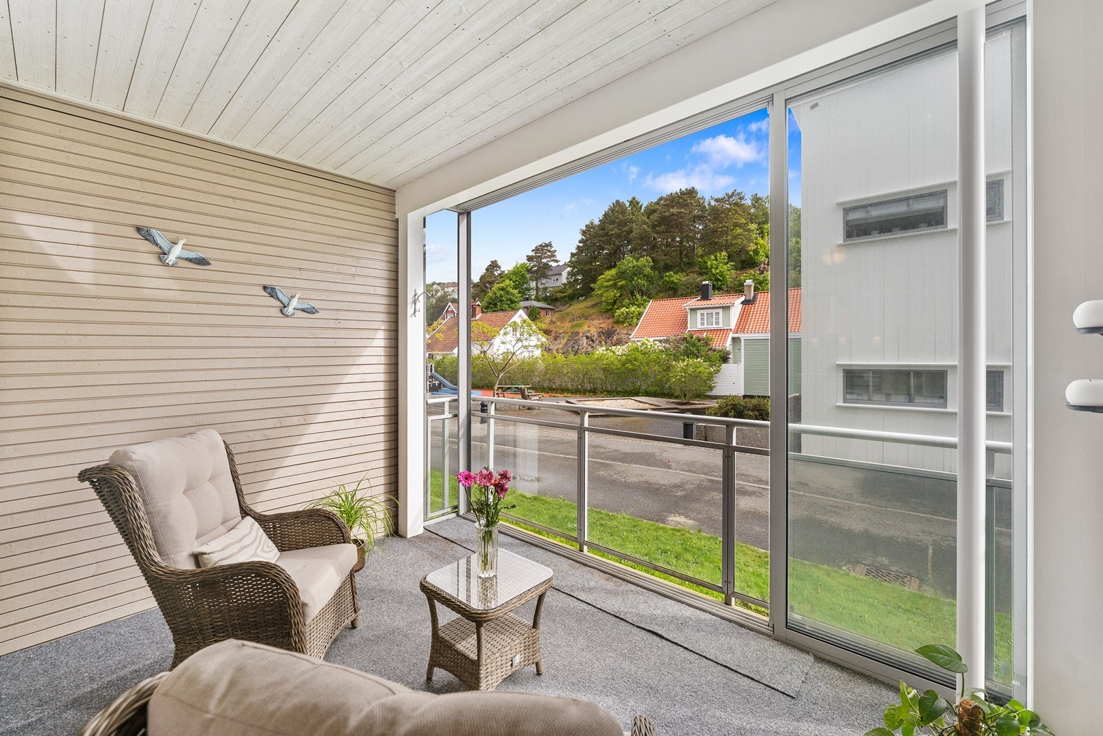 Inn-glasset balkong av god størrelse. Galleribilde