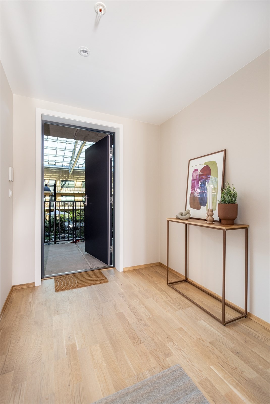 Entrè. Bildet viser tilsvarende leilighet i 2. etg. Avvik vil forekomme Galleribilde