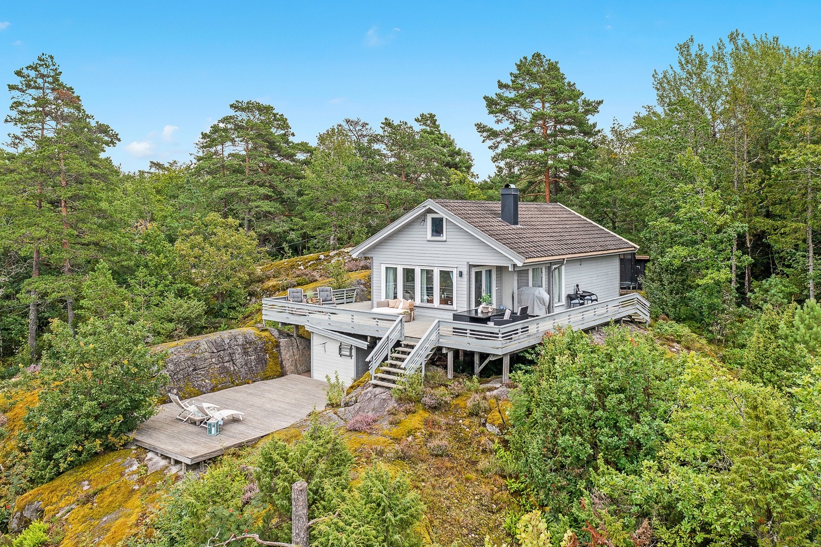 Her kan du nyte fine feriedager og helger med umiddelbar nærhet til det herlige kystlivet. Galleribilde