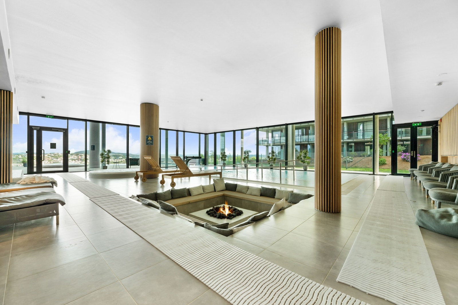 Flott spa anlegg med basseng, badstu og deilig sted for å slappe av! Galleribilde