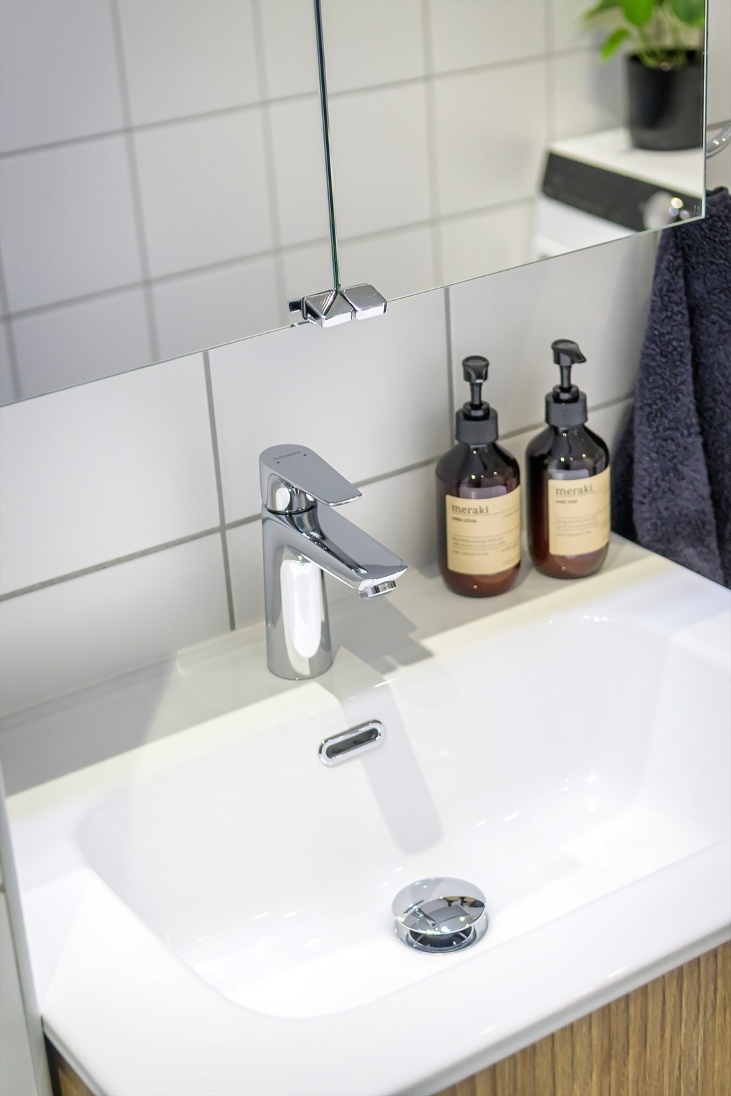 Badet ble renovert i 2008 i regi av borettslaget. Baderomsinnredningen er ny fra 2025 Galleribilde