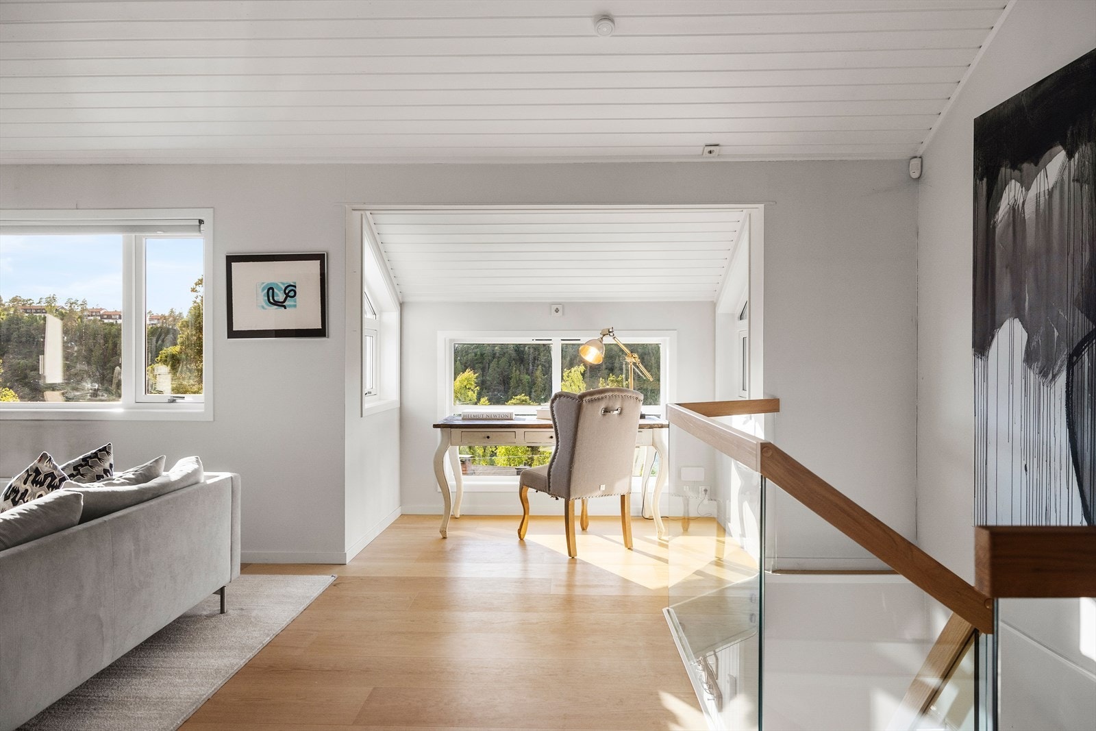 1. etasje har videre to romslige soverom. Galleribilde