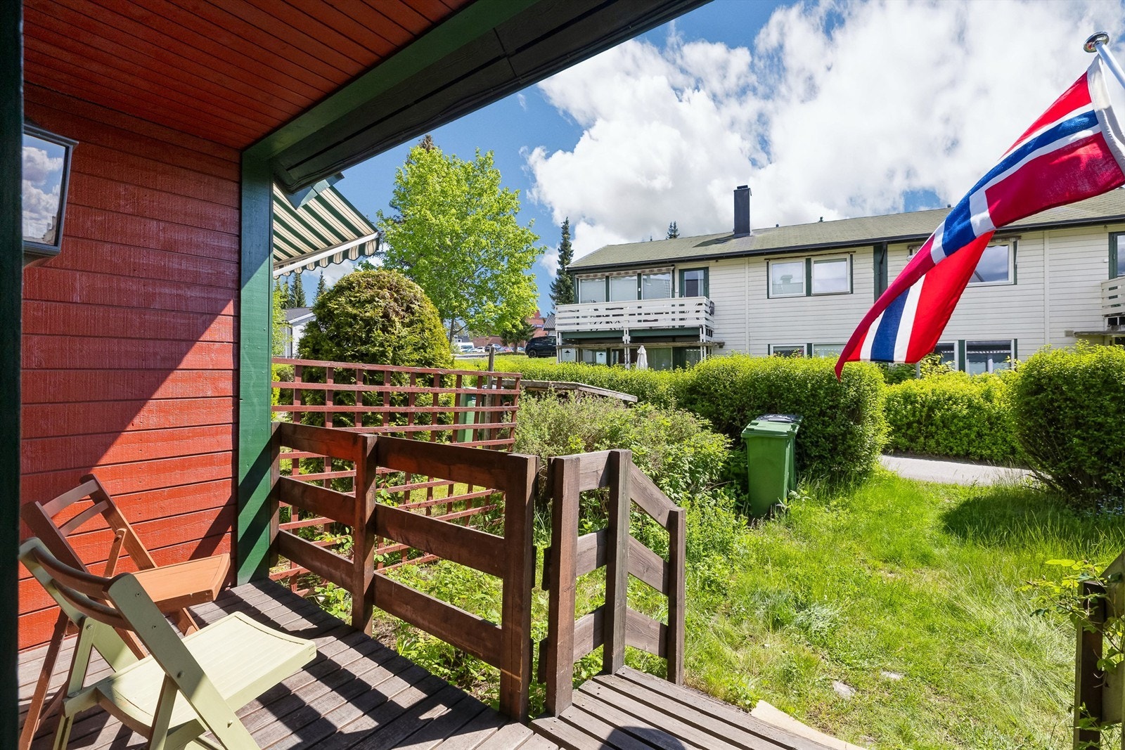 Her bor man tilbaketrukket og rolig til, samtidig som det er gangavstand til alt man trenger i hverdagen Galleribilde